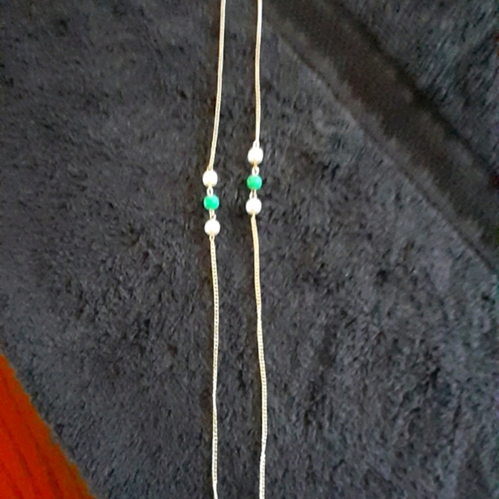 Pretty necklace - Picture 2 of 2
